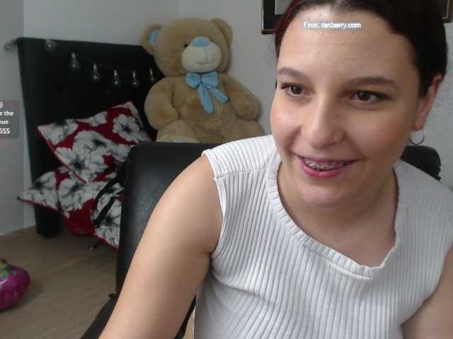 Live sex webcam photo for alexa-kiut #291211469