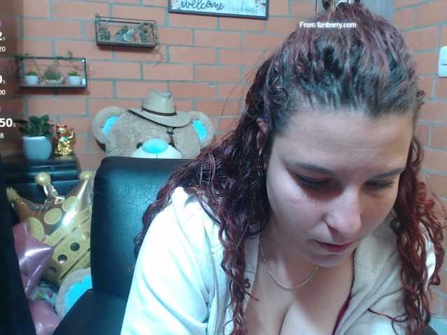 Live sex webcam photo for alexa-kiut #291999562