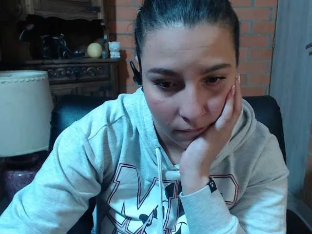 Live sex webcam photo for alexa-kiut #292397997