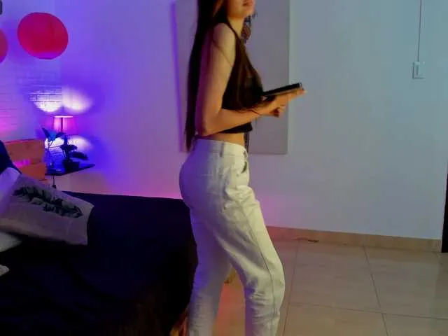 Live sex webcam photo for alexa-lopez #276230797