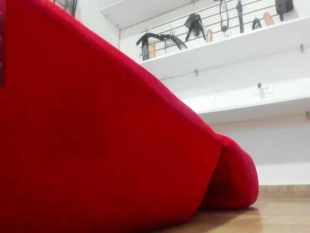 Live sex webcam photo for alexa-sexhot77 #290364414