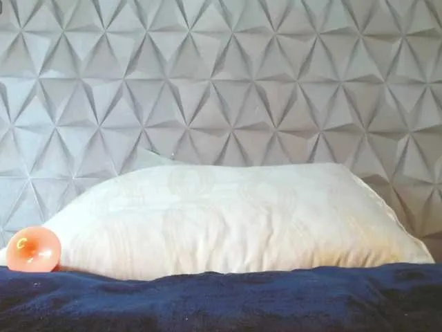 Live sex webcam photo for alexa-sexhot77 #290423094