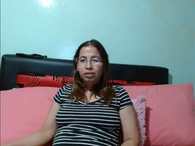 Live sex webcam photo for alexaasecret #273997356