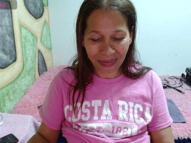 Live sex webcam photo for alexaasecret #277446628