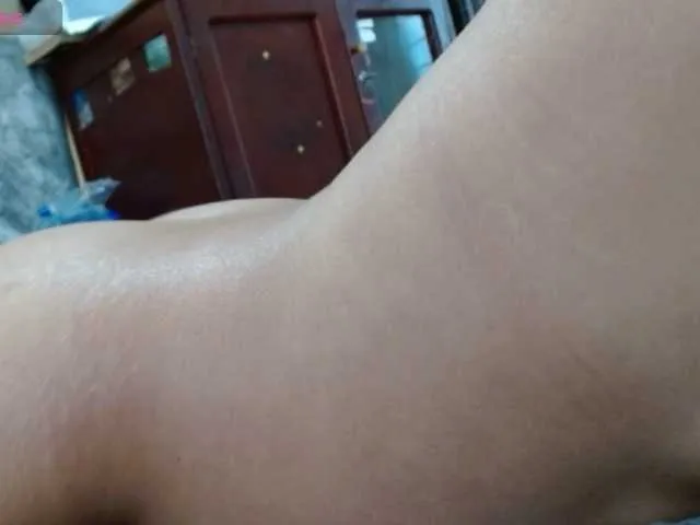 Live sex webcam photo for alexaasecret #278107698