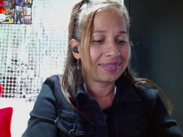 Live sex webcam photo for alexaasecret #290578092