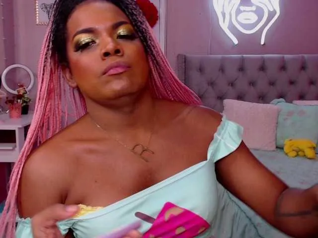 Live sex webcam photo for alexanaughtya #273210140