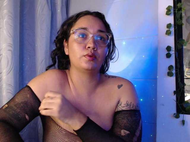 Live sex webcam photo for alexandmonik #291093955