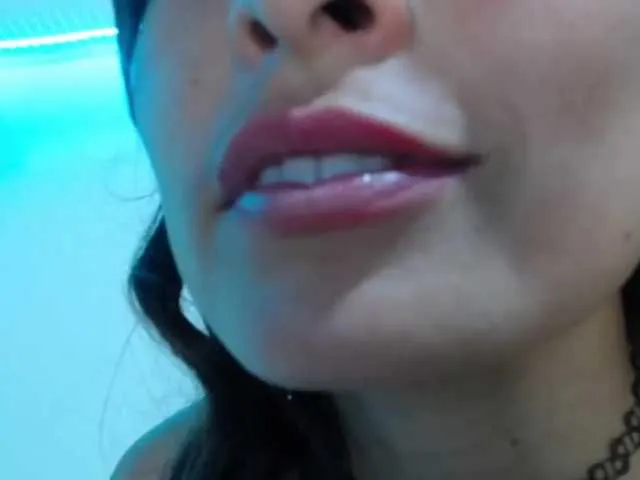 Live sex webcam photo for alexandra-94 #276895329