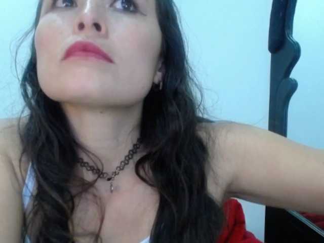 Live sex webcam photo for alexandra-94 #291018007