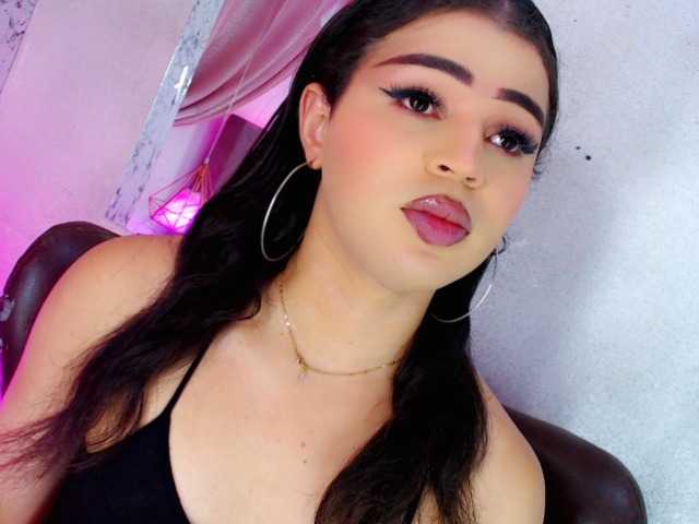 Live sex webcam photo for alexandraevanz #290386176