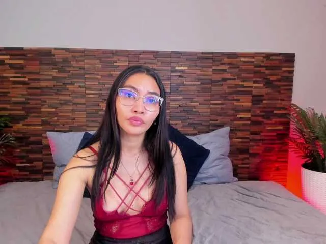 Live sex webcam photo for alexandrasar #275737746