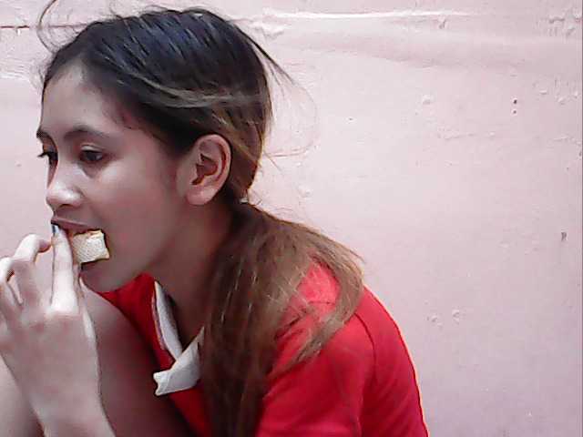 Live sex webcam photo for alexandrashow #272419954