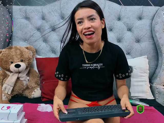 Live sex webcam photo for alexastarck #291426034