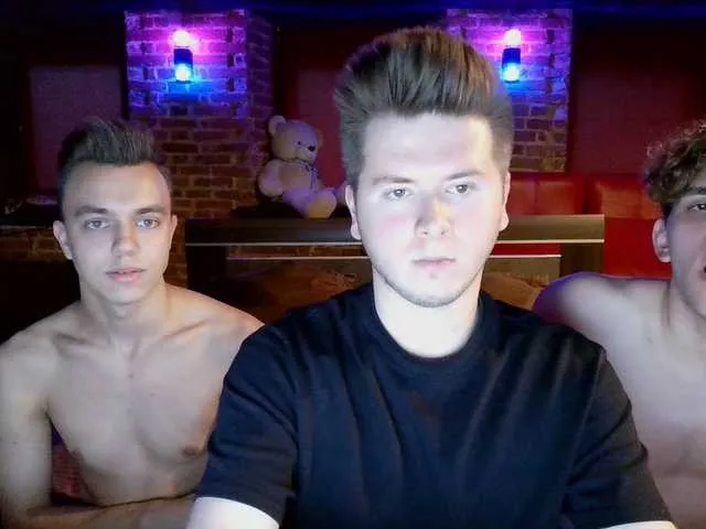 Live sex webcam photo for alexdima24 #275629159