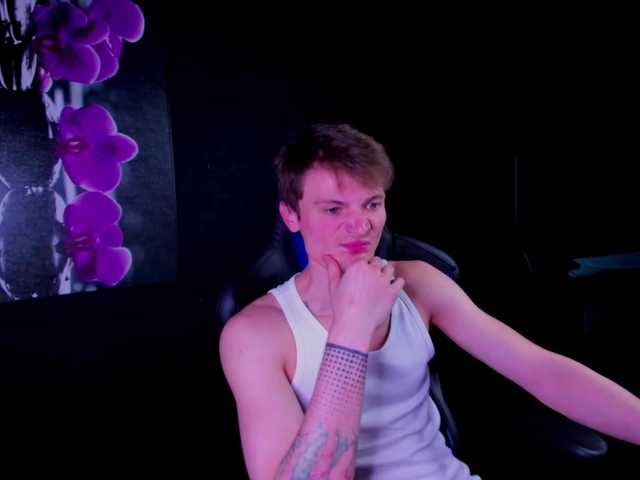 Live sex webcam photo for alexey-smile #273630260