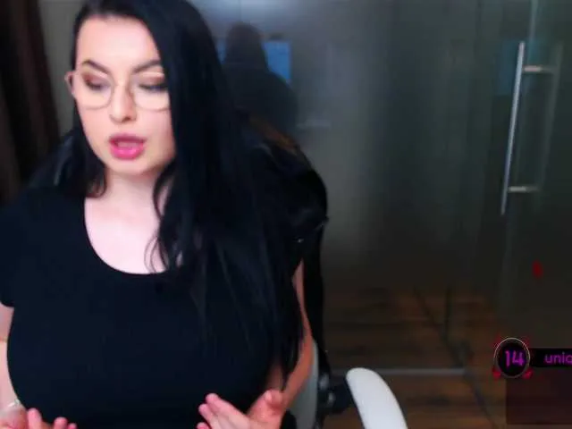 Live sex webcam photo for alexis-blake #272499370