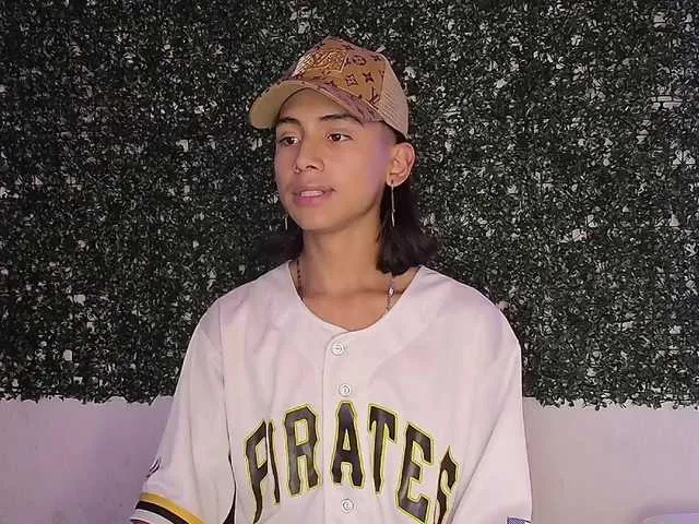 Live sex webcam photo for alexispg #276952705