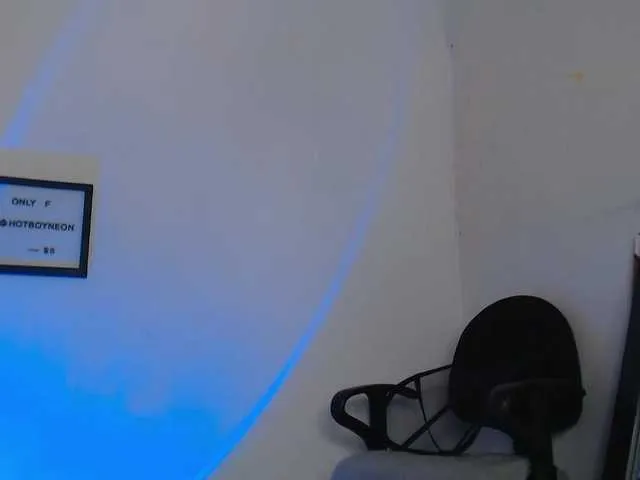 Live sex webcam photo for alexneon1 #290800999