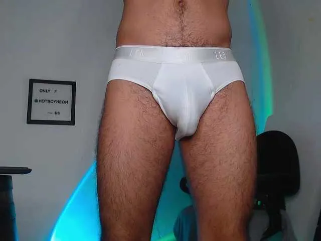 Live sex webcam photo for alexneon1 #290888459