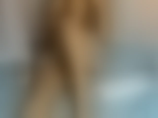 Live sex webcam photo for alia2424 #294105784