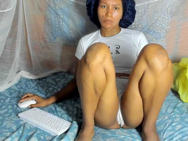 Live sex webcam photo for alia2424 #294363312