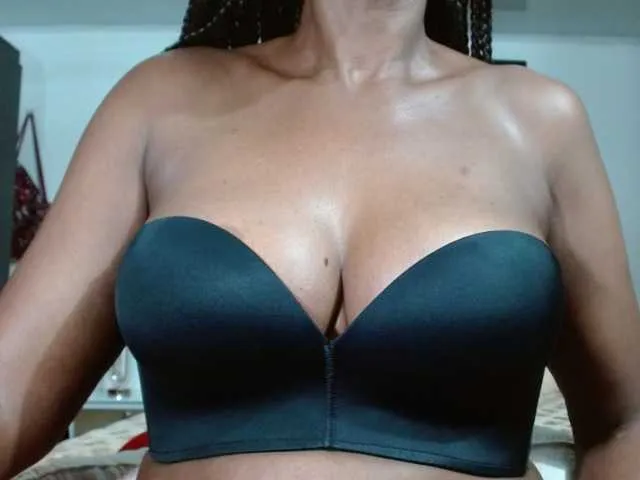 Live sex webcam photo for alice-pussi #290269988