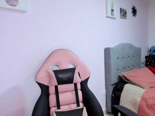 Live sex webcam photo for alice2706 #274527898