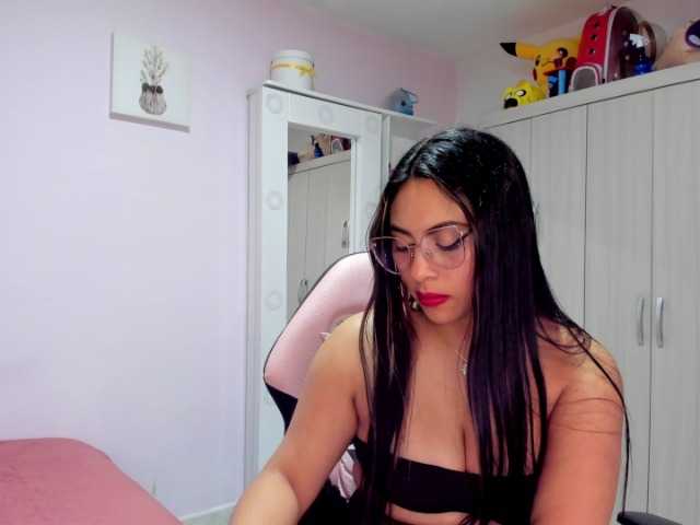 Live sex webcam photo for alice2706 #274560104