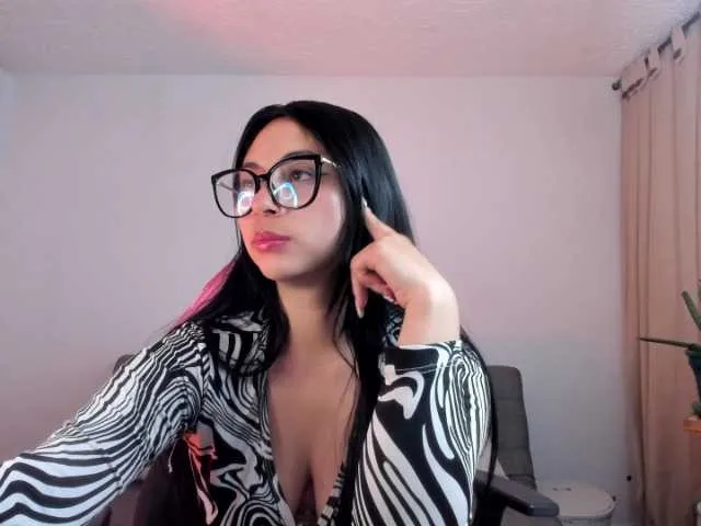 Live sex webcam photo for alice2706 #290233828