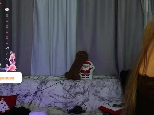 Live sex webcam photo for aliceTurner21 #290423765