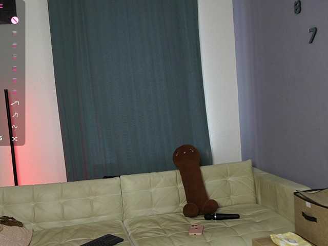 Live sex webcam photo for aliceTurner21 #291131756