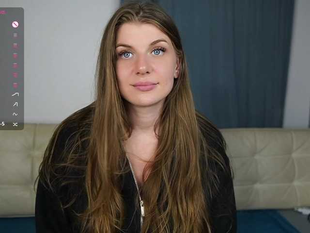 Live sex webcam photo for aliceTurner21 #291689114