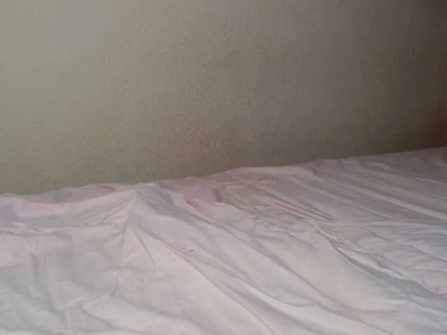 Live sex webcam photo for aliceTurner21 #292303255