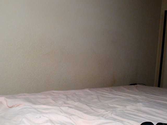 Live sex webcam photo for aliceTurner21 #292396887