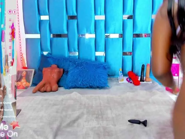 Live sex webcam photo for alicebennet-1 #292170772