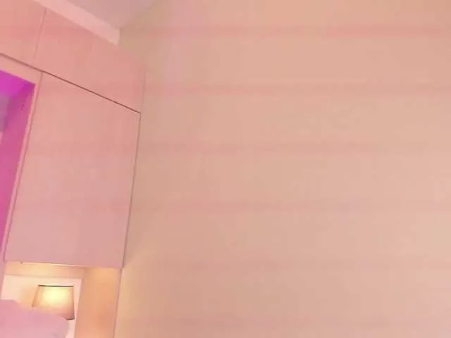 Live sex webcam photo for alicepipper #277611814