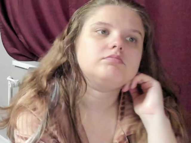 Live sex webcam photo for alicepussy #276579326