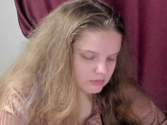 Live sex webcam photo for alicepussy #276593340