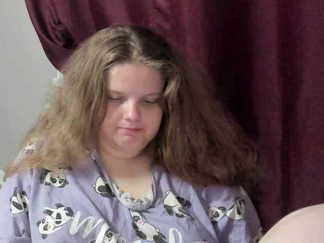 Live sex webcam photo for alicepussy #276631758