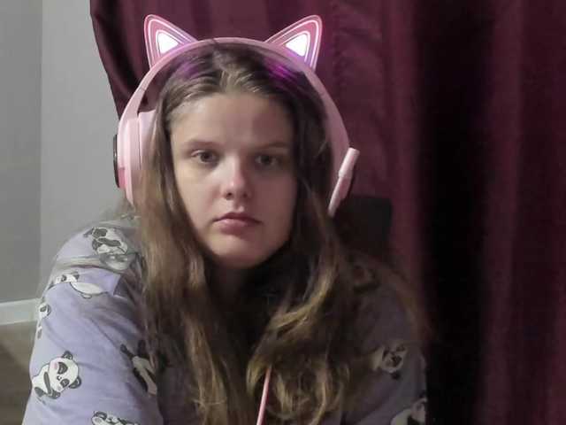 Live sex webcam photo for alicepussy #276645915