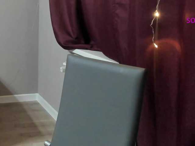 Live sex webcam photo for alicepussy #276938261