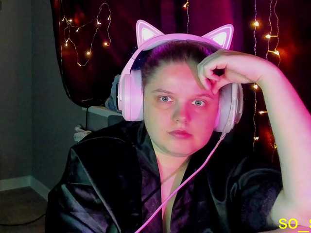 Live sex webcam photo for alicepussy #277480536