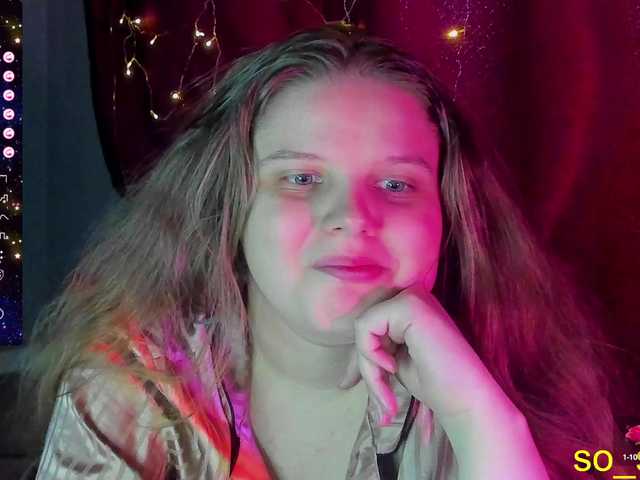 Live sex webcam photo for alicepussy #277541901