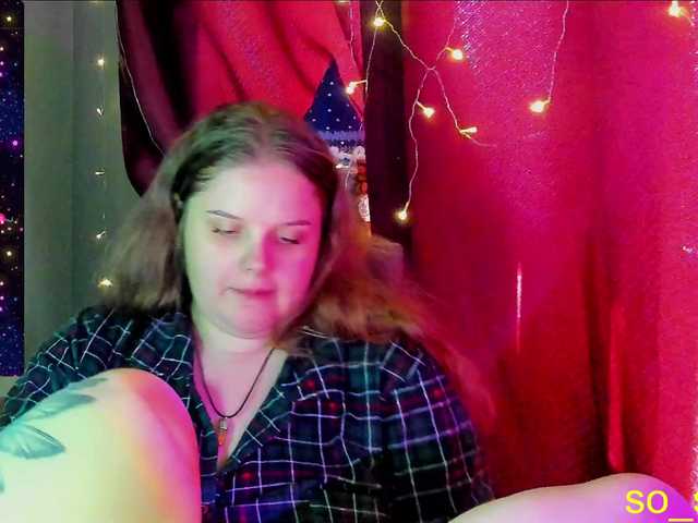 Live sex webcam photo for alicepussy #277775639