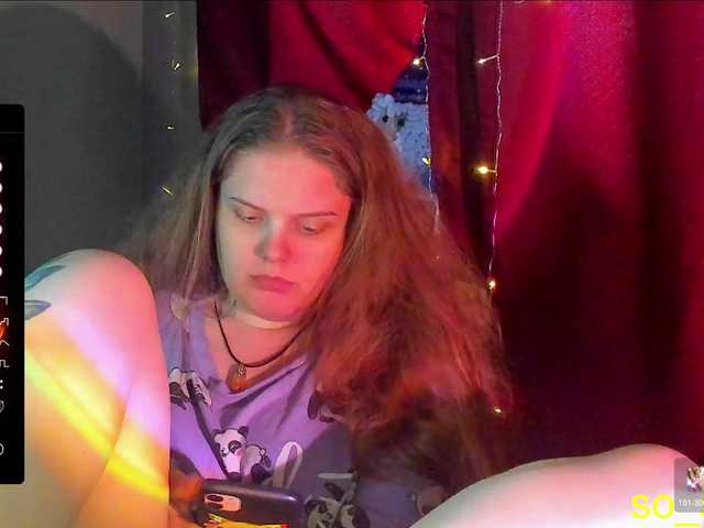 Live sex webcam photo for alicepussy #277970646