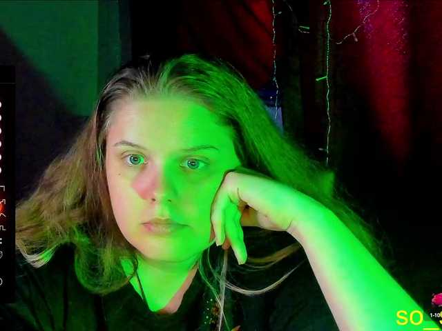 Live sex webcam photo for alicepussy #277979129