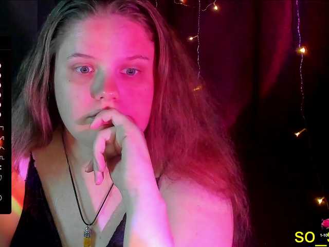 Live sex webcam photo for alicepussy #278086107