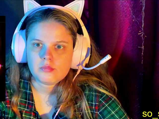 Live sex webcam photo for alicepussy #278208273