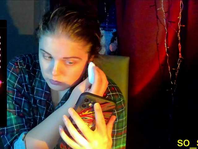 Live sex webcam photo for alicepussy #278236543